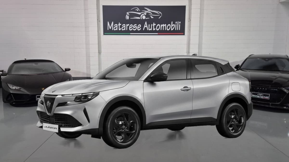 Alfa Romeo Junior 1.2 Ibrida Q4 145cv Edct6