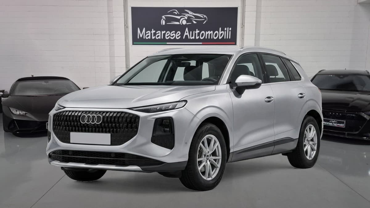 Audi Q3 1.5 E-hybrid Business 272cv S-tronic