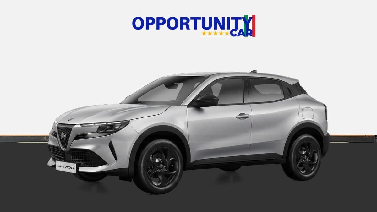 Alfa Romeo Junior 1.2 Ibrida Q4 145cv Edct6