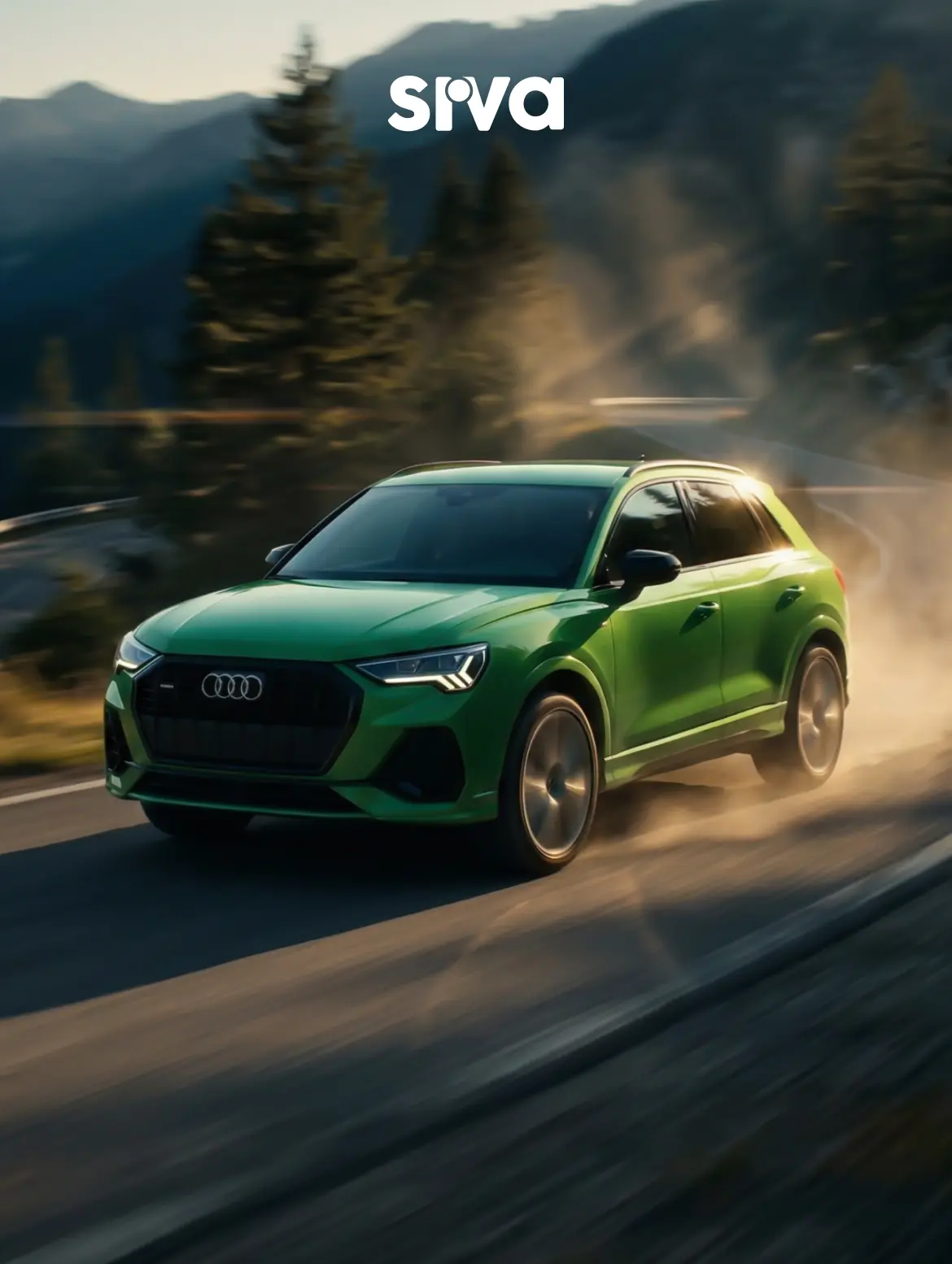 Audi Q3 verde in corsa sulla strada