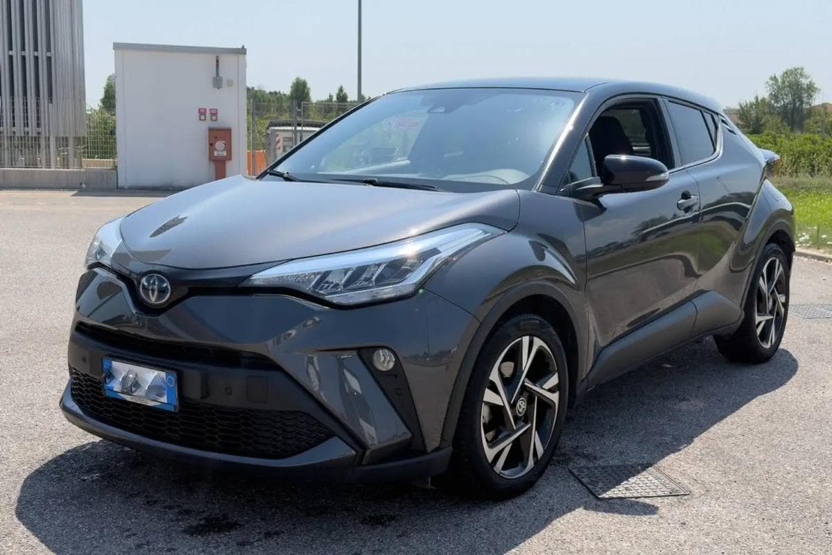 Toyota C-hr - foto 1