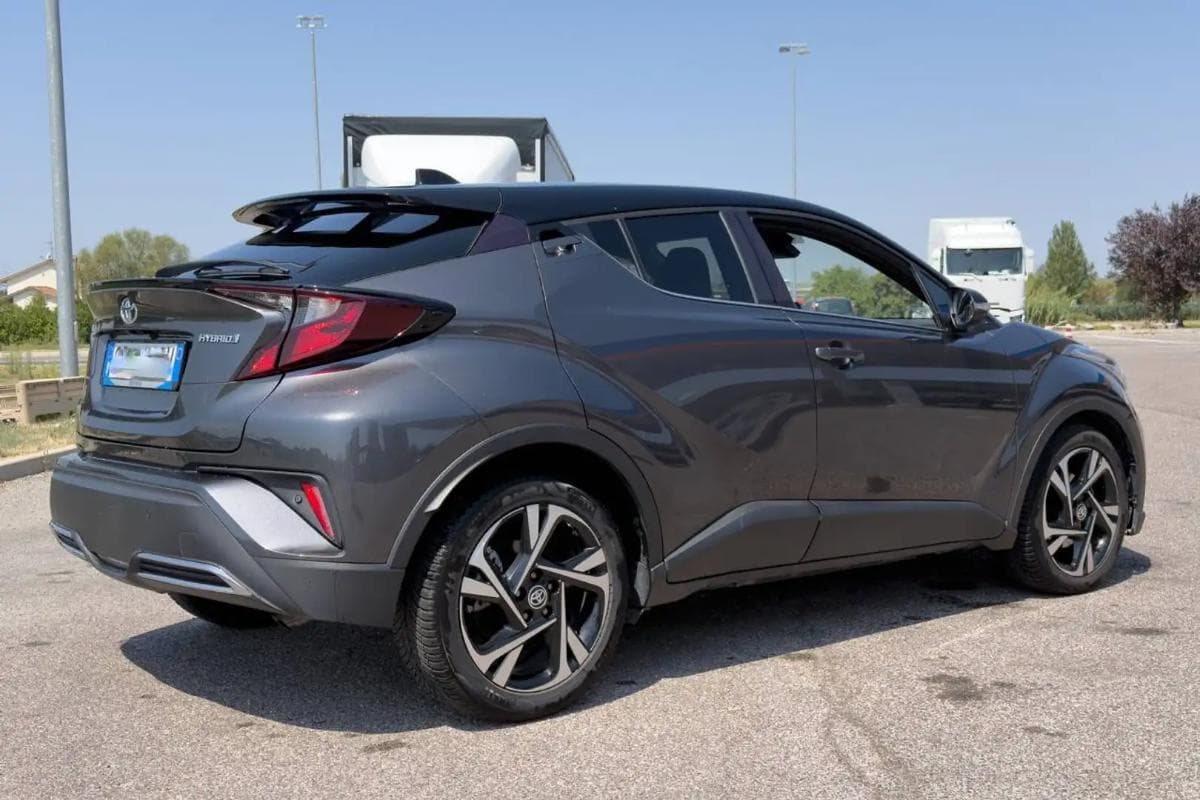 Toyota C-hr - foto 5