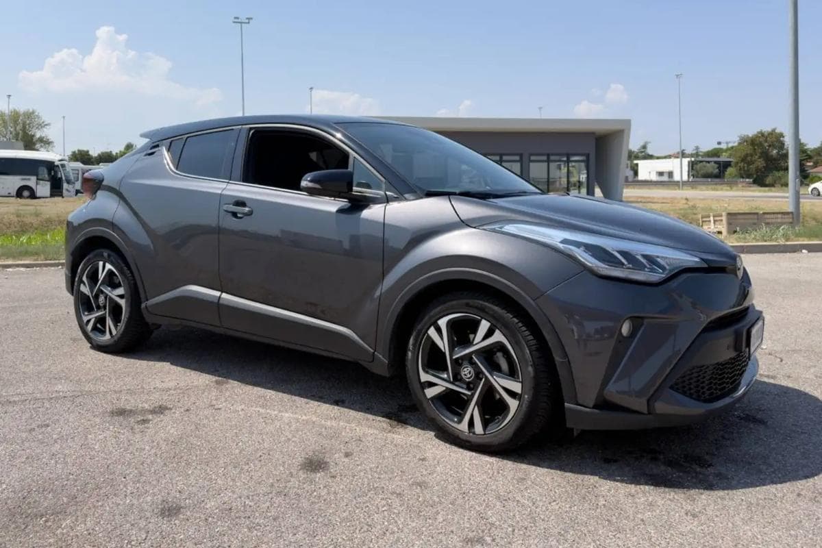 Toyota C-hr - foto 3